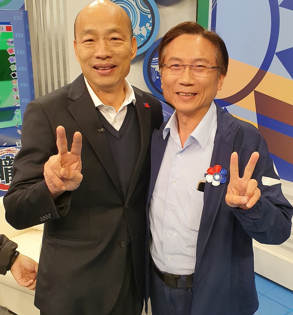 國民黨桃園市議員詹江村（右）曾在2020總統大選力挺韓國逾。(資料照片) 圖：翻攝詹江村臉書