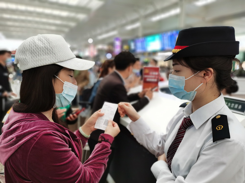 中國新增15例境外移入病例。 圖：取自中國鐵路上海局集團