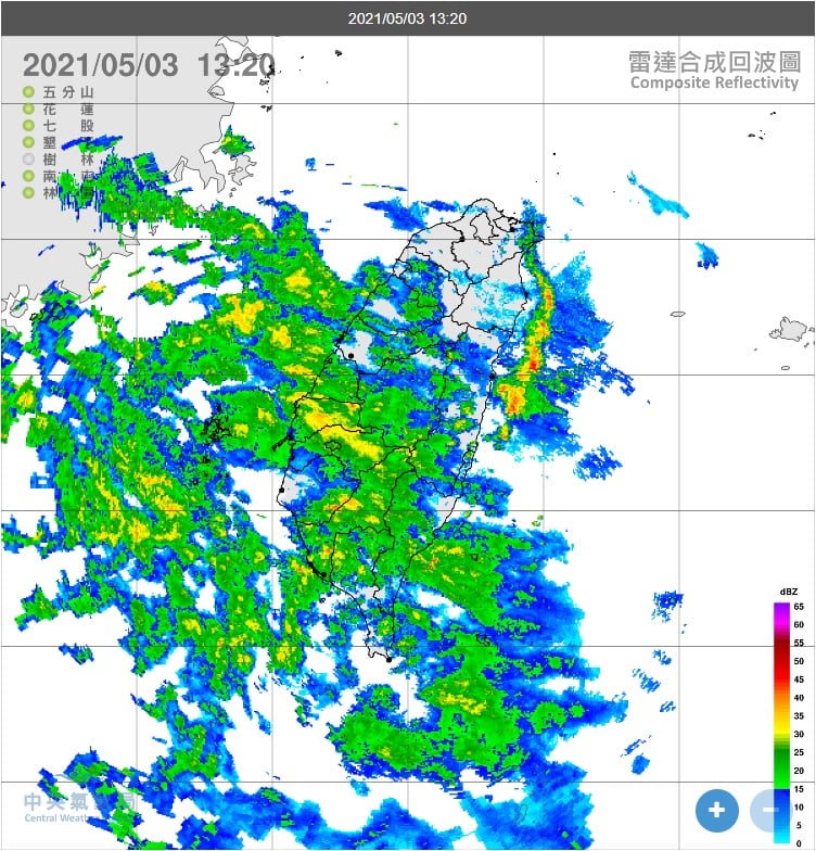 氣象局長鄭明典表示，今日西半部滿是回波卻幾乎無累積雨量。 圖：翻攝自鄭明典臉書