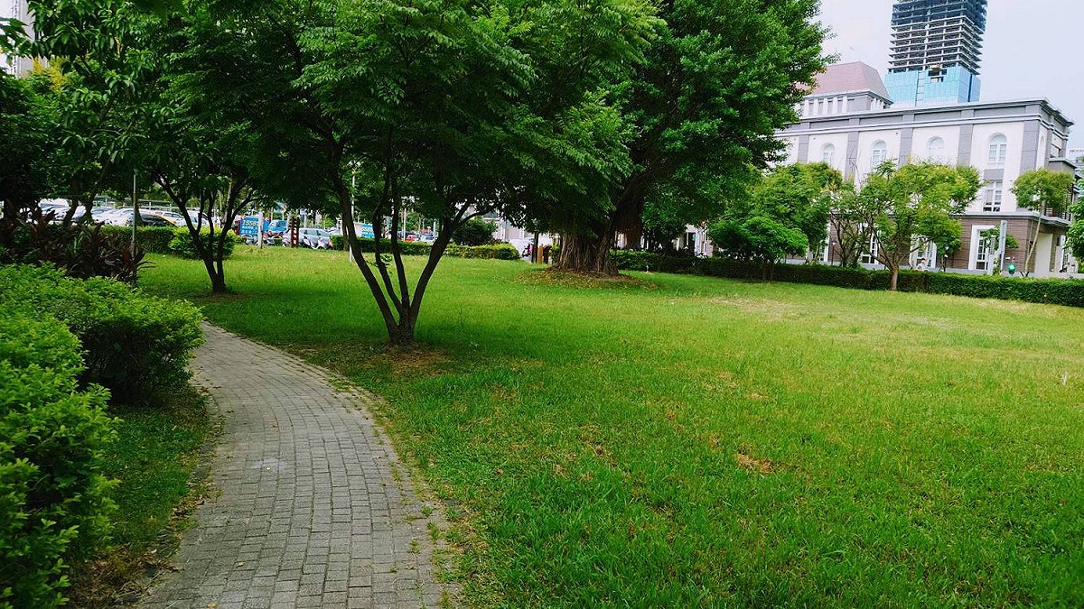 塭仔底溼地公園是都市內的綠洲。 圖：新北市水利局提供