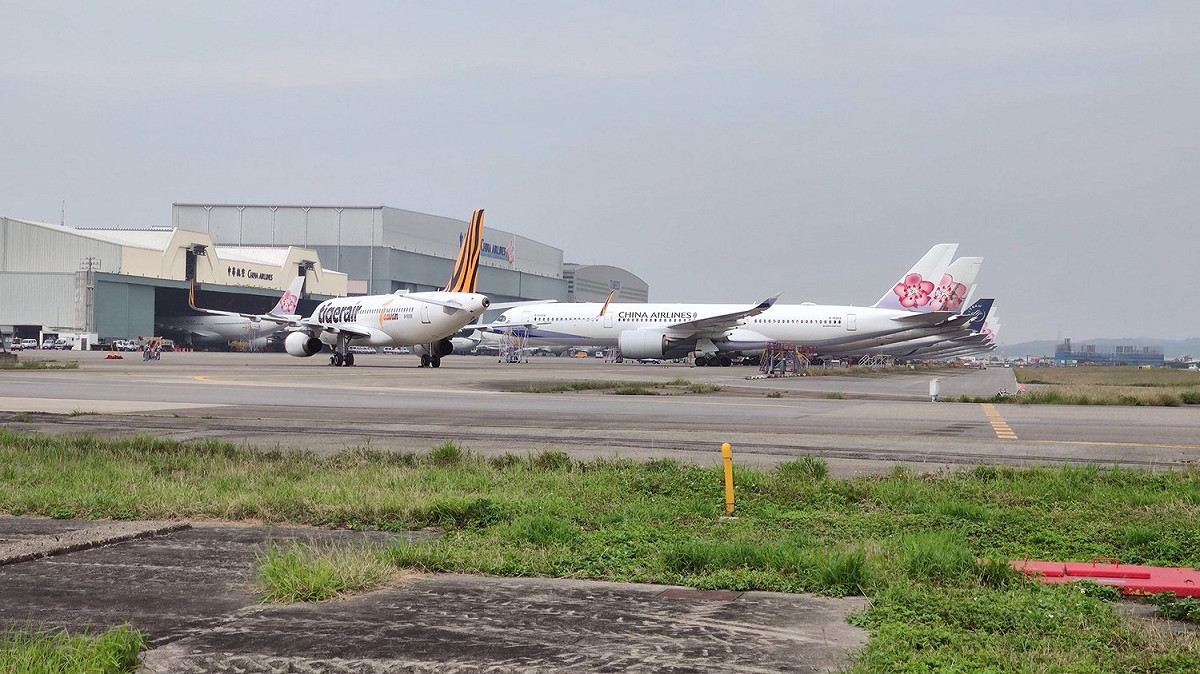 受全球新冠肺炎疫情影響航班停飛，桃園機場停駐航機需求大增。 圖：桃園機場／提供