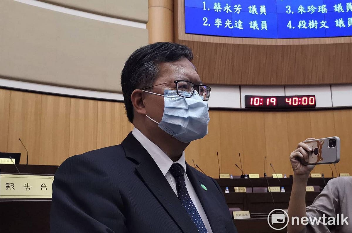 鄭文燦認為政院第二次調整的三接外推方案是困難中要選擇的最佳方案，希望大家能支持這樣的立場。 圖：林昀真／攝