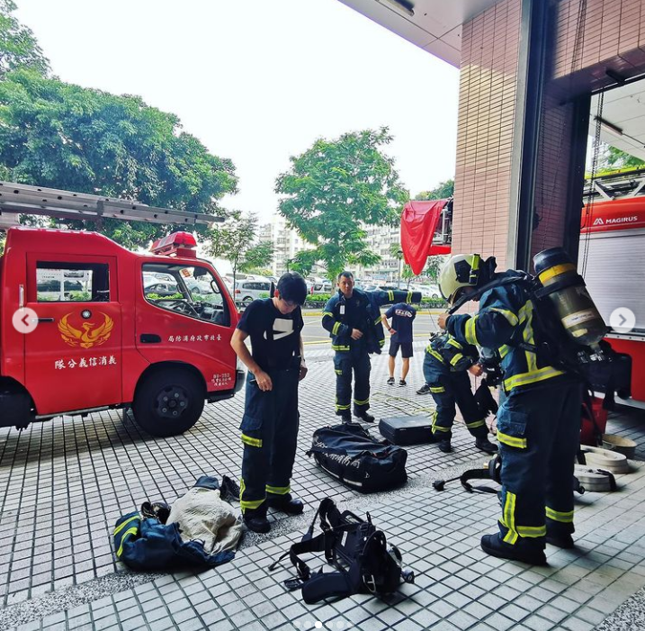 林柏宏在拍戲前親自去消防隊實習。 圖：翻攝自林柏宏IG