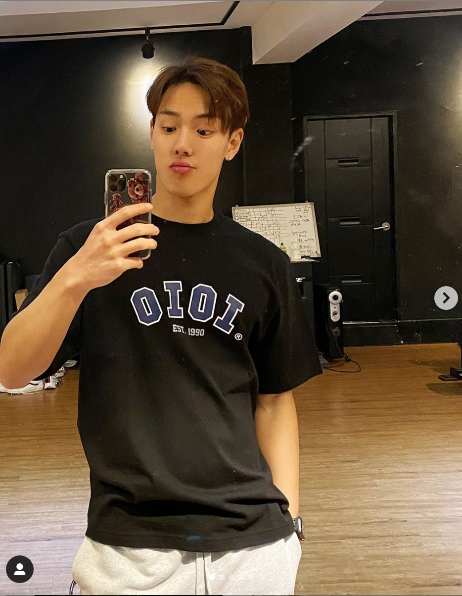 隊長Shownu因為個人健康的因素，將先中斷演藝工作。 圖：翻攝自Shownu IG