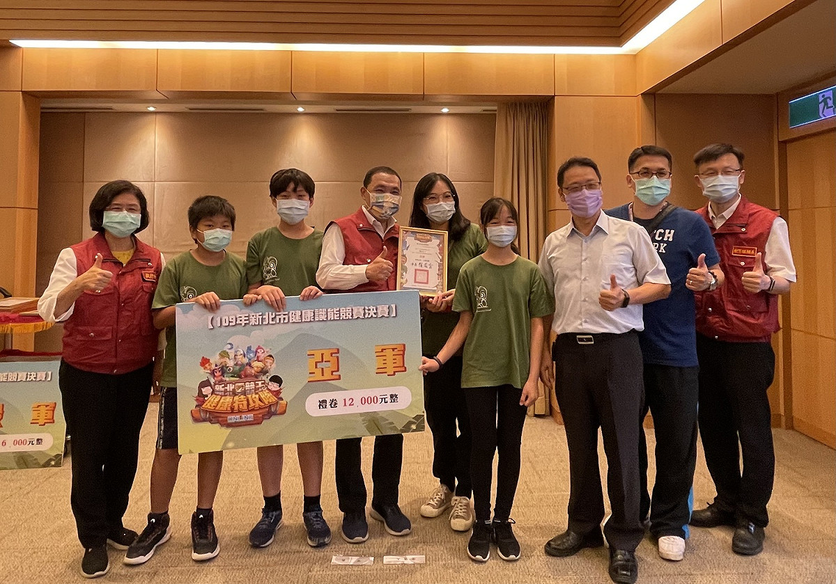 亞軍_三峽區龍埔國小-龍埔501。 圖：新北市衛生局提供