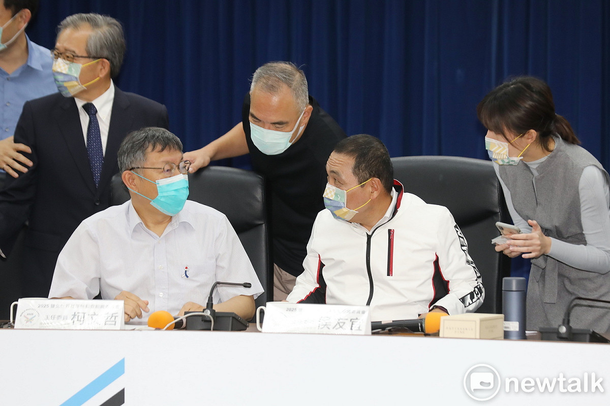 柯文哲提議應讓航空機組員改列疫苗接種第一順位，侯友宜認為柯是善意提醒中央既然看到了問題就要趕快調整步伐，不要讓防疫出現漏洞。 圖：林昀真／攝