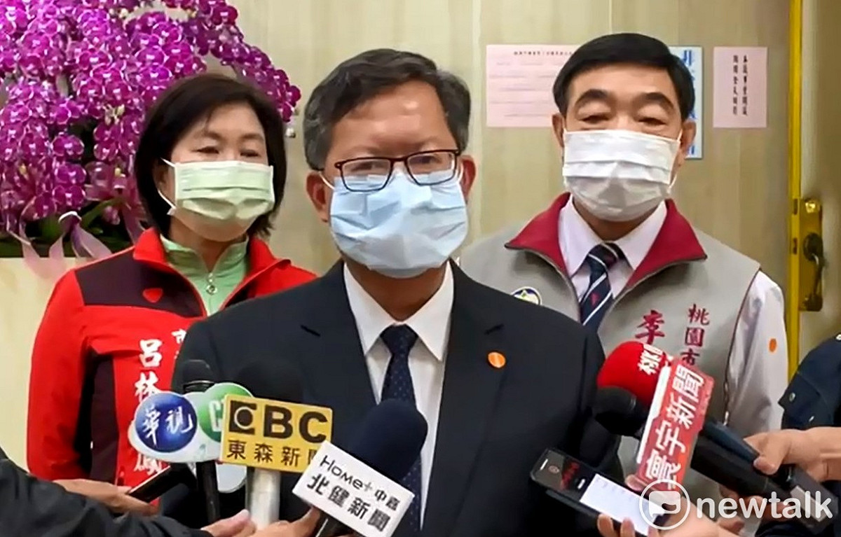 鄭文燦表示，未來諾富特飯店無論是恢復營運或做為機組員檢疫處所，都必須符合民航局規定，不得分層使用，也不可混合居住，一切以防疫為優先考量。 圖：林昀真／攝