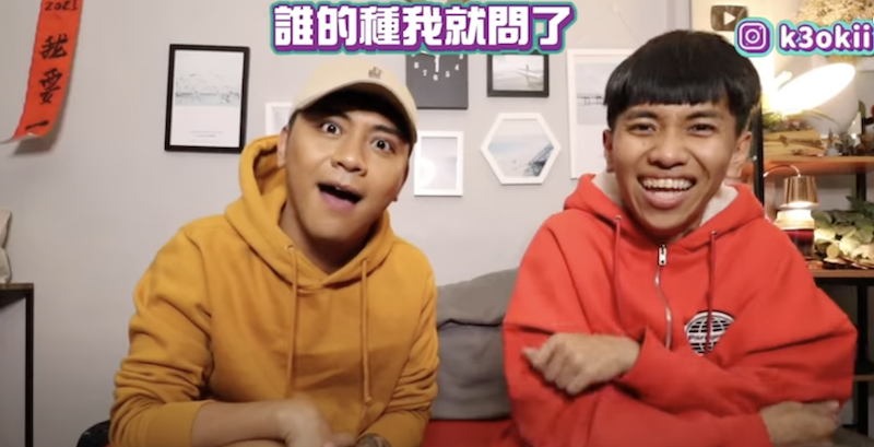 薛薛(左)與阿拉斯(右)分享媽媽難事。 圖：翻攝Youtube／布萊克薛薛