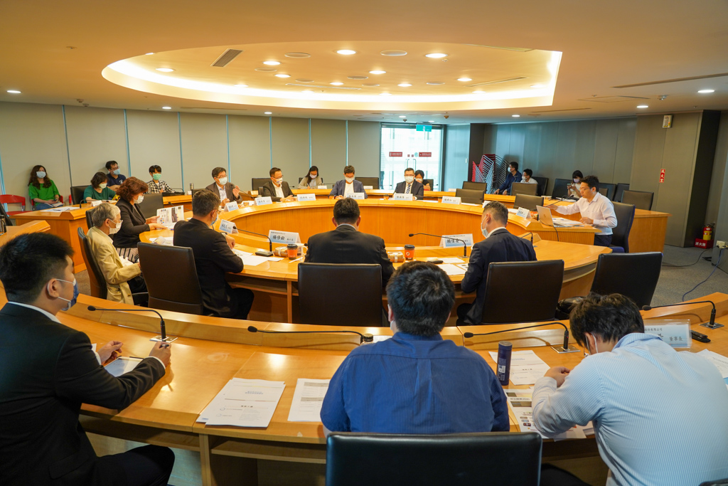 新北市2030年產業政策發展願景第二次座談會，邀集產業代表及具有實務經驗的專家，對於新北產業發展自治條例的提出相關建議。 圖：新北市政府經濟發展局提供。
