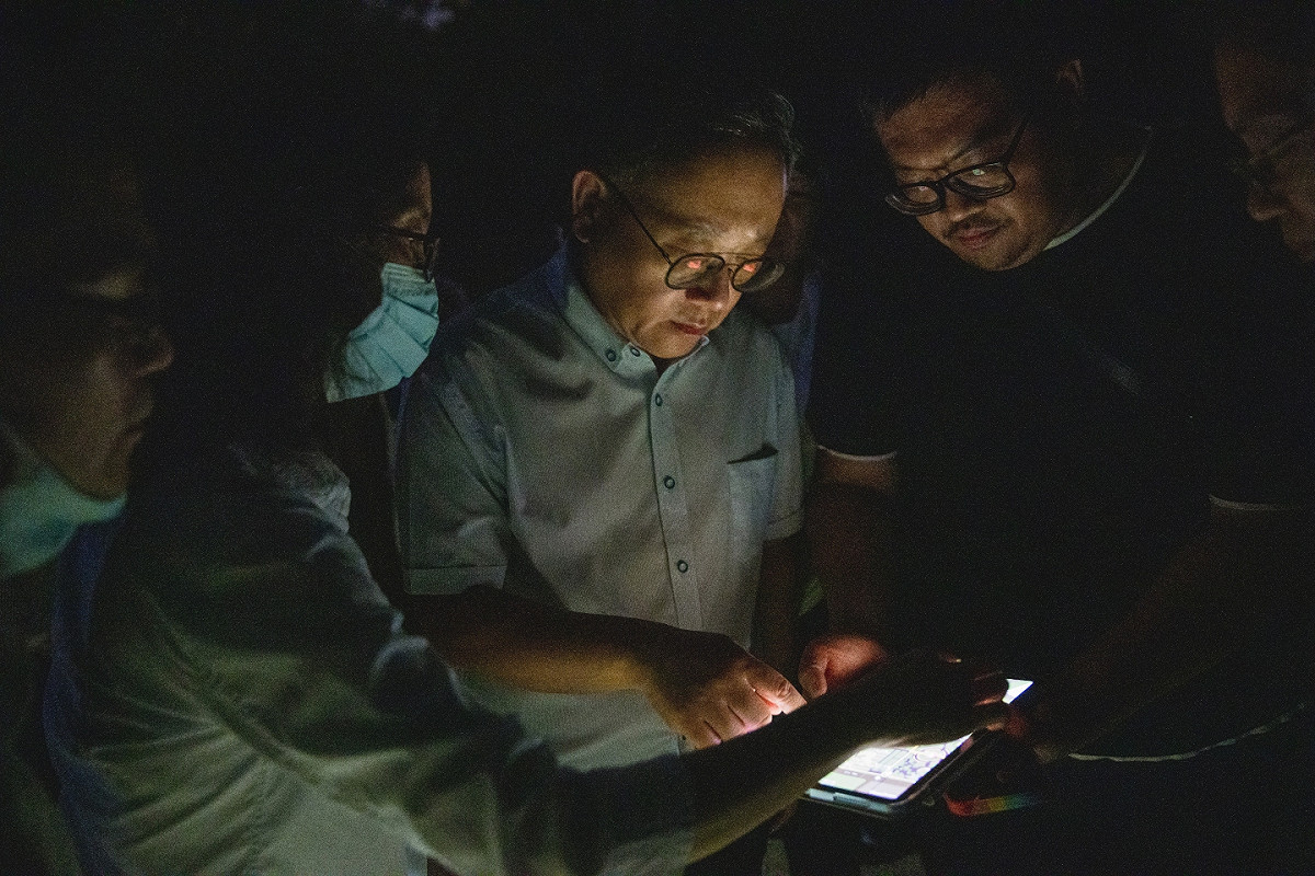 史哲(中)為2022台灣燈會在高雄提早籌辦腳步。 圖:高雄市政府提供