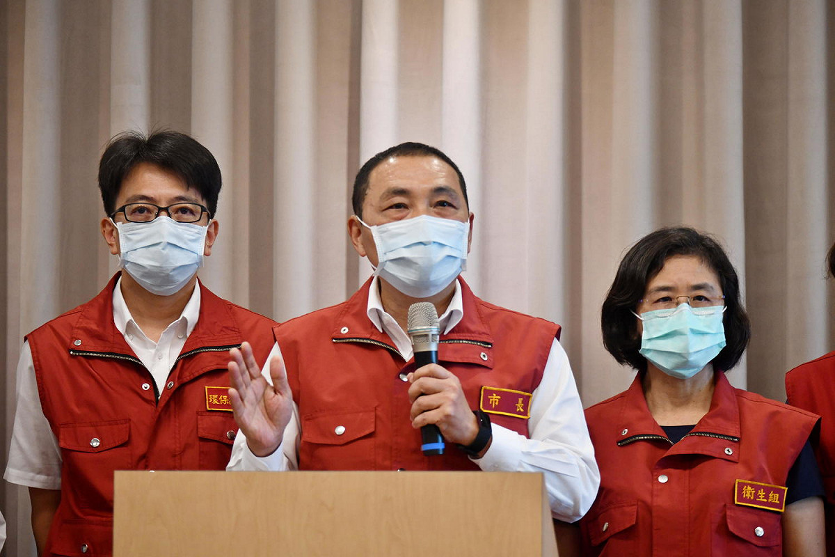 對於社區感染無法控制，侯友宜表示：「該封鎖、該超前部署該做就要做。」 圖：新北市政府提供
