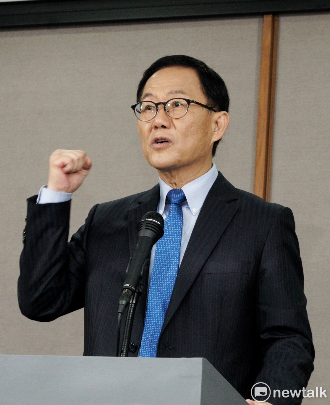 國民黨前立委丁守中呼籲，政府應開放世衛核准的中國疫苗，還高喊「我願意帶頭施打」。 圖：張良一/攝（資料照）