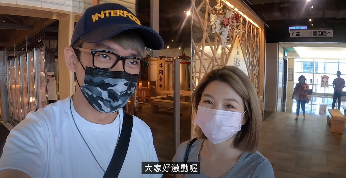 阿滴經紀人露面。 圖：翻攝Youtube/阿滴日常