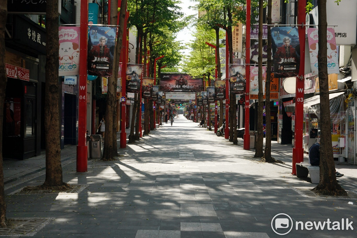 西門町今（16）天不見往日人潮。 圖：張良一/攝