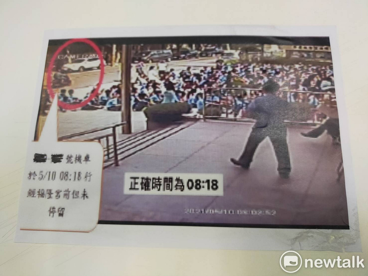 台中市政府公布監視畫面，案1591只有騎機車經過福隆宮旁，未與學生近距離接觸。  圖:唐復年/攝