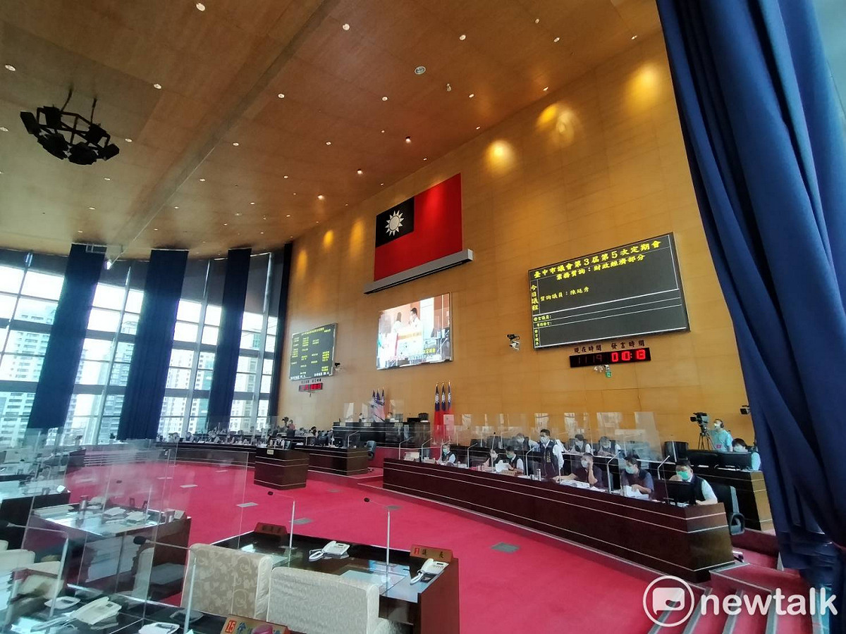 台中市議會正在進行定期會，今天宣布會期順延。 圖：唐復年/攝