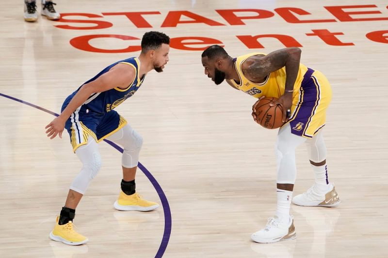 LeBron James將對決Stephen Curry。 圖／美聯社／達志影像