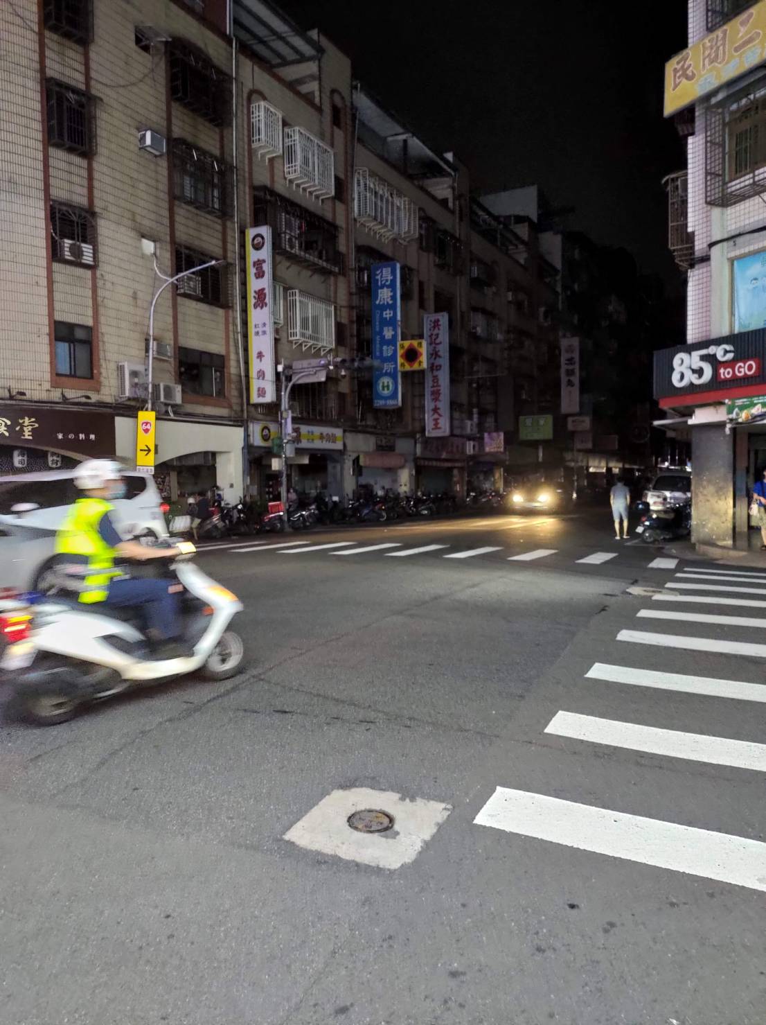 17日晚間再傳出停電情形。 圖：顏得智攝