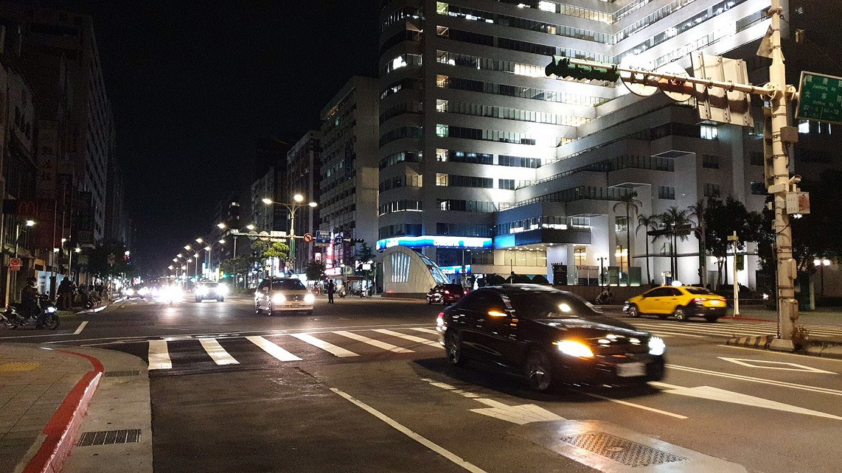 517停電，台北市多處街口交通號誌失靈。 圖：台北市警局提供（資料照片）