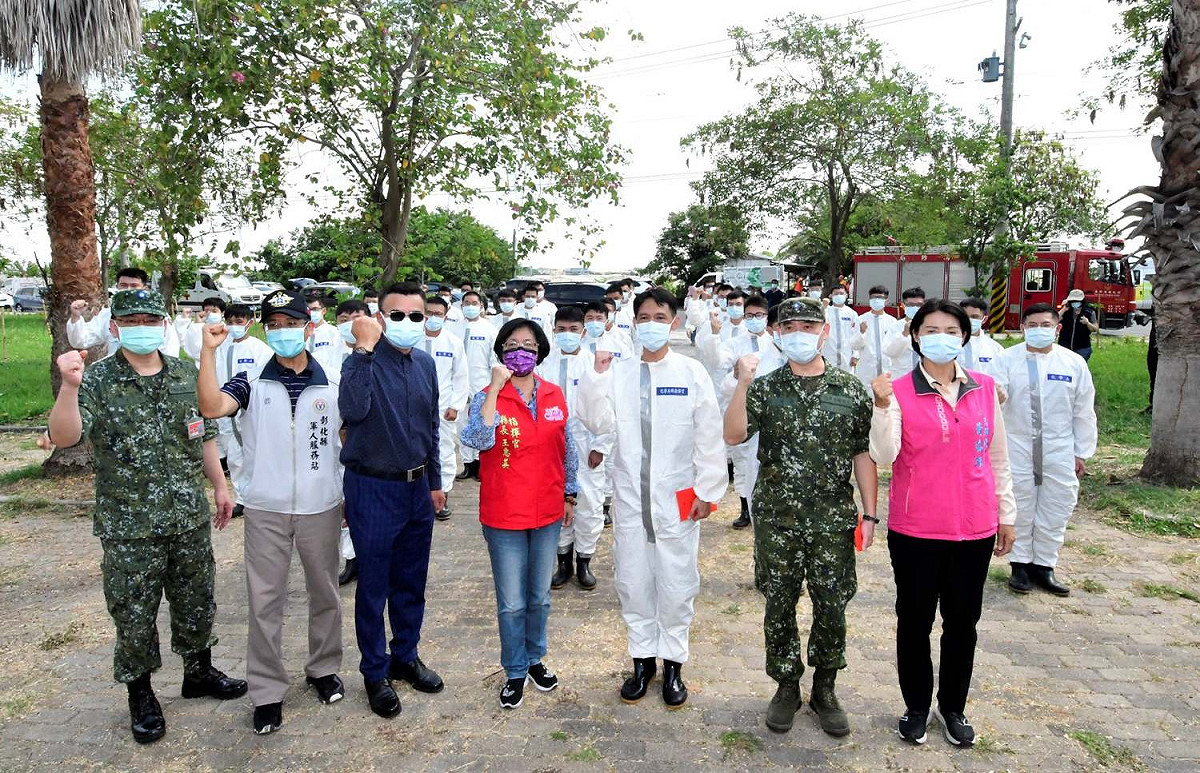 彰化縣政府請求國軍化學兵進駐大規模清消。 圖/取自縣長王惠美臉書