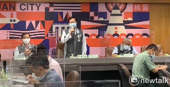 鄭文燦表示，若再不下雨，石門水庫蓄水降到10%以下，桃園進入紅燈管制的機會非常大。 圖：林昀真/攝