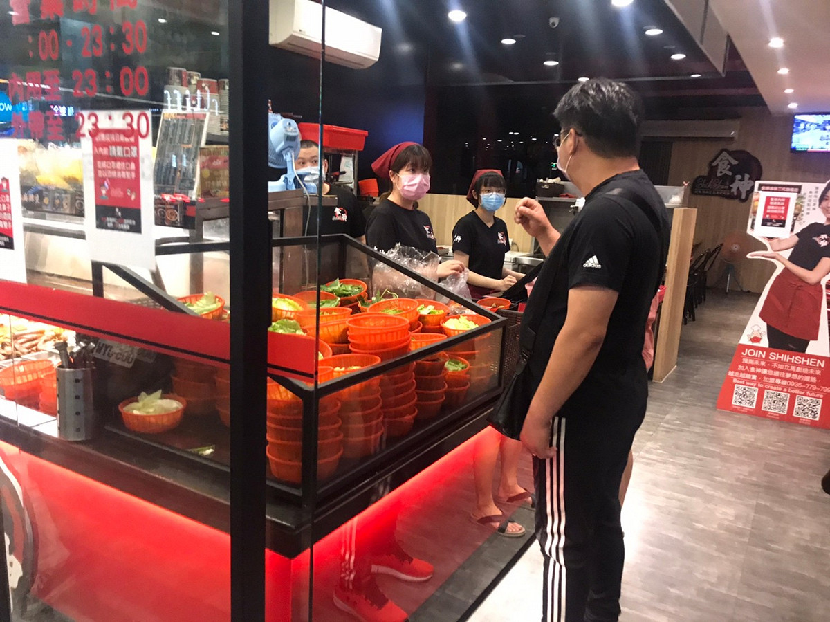 毒理專家招名威認為，針對高風險地區應該暫時禁止內用。  圖：新北市經發局提供
