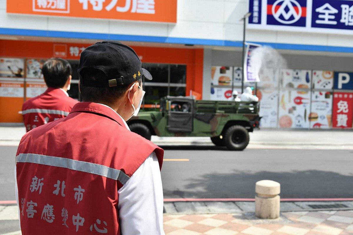 侯友宜視察三重區防疫措施。 圖：新北市政府／提供
