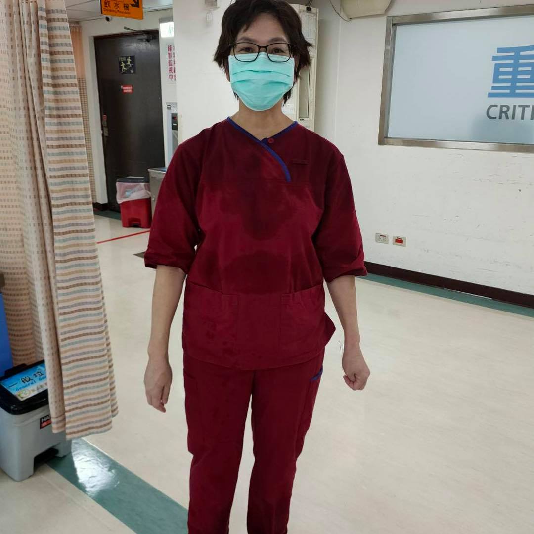 現任民眾黨立委蔡壁如回到和平醫院幫忙。 圖：翻攝蔡壁如臉書