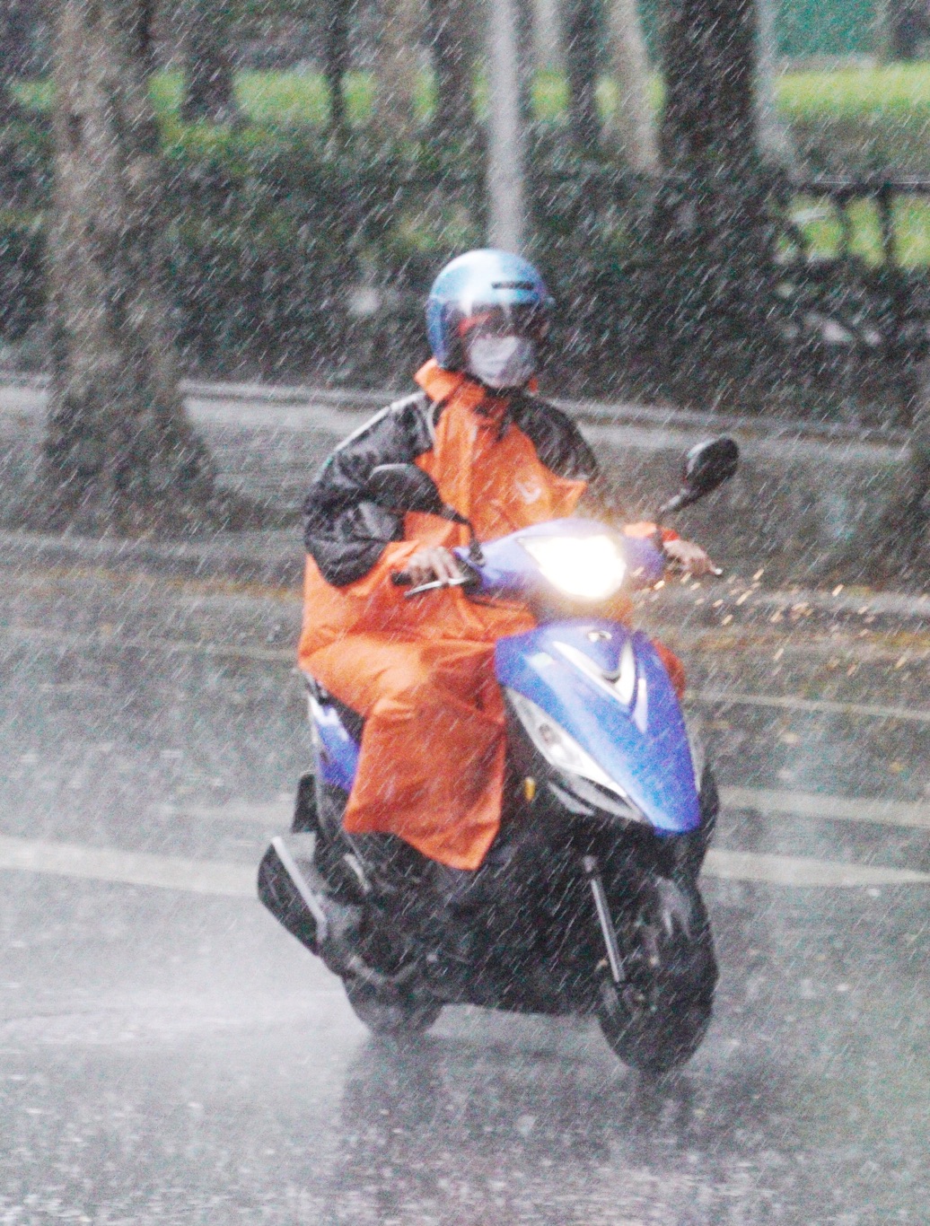 今日中南部山區午後對流旺盛，高雄內門累積雨量已達79毫米(資料照)。 圖：張良一/攝