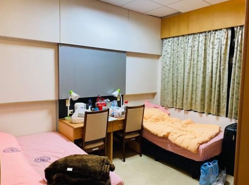 國民黨立法委員陳以信今日在臉書PO文，分享自己住在集中檢疫所的居住環境。 圖 : 翻攝自陳以信臉書