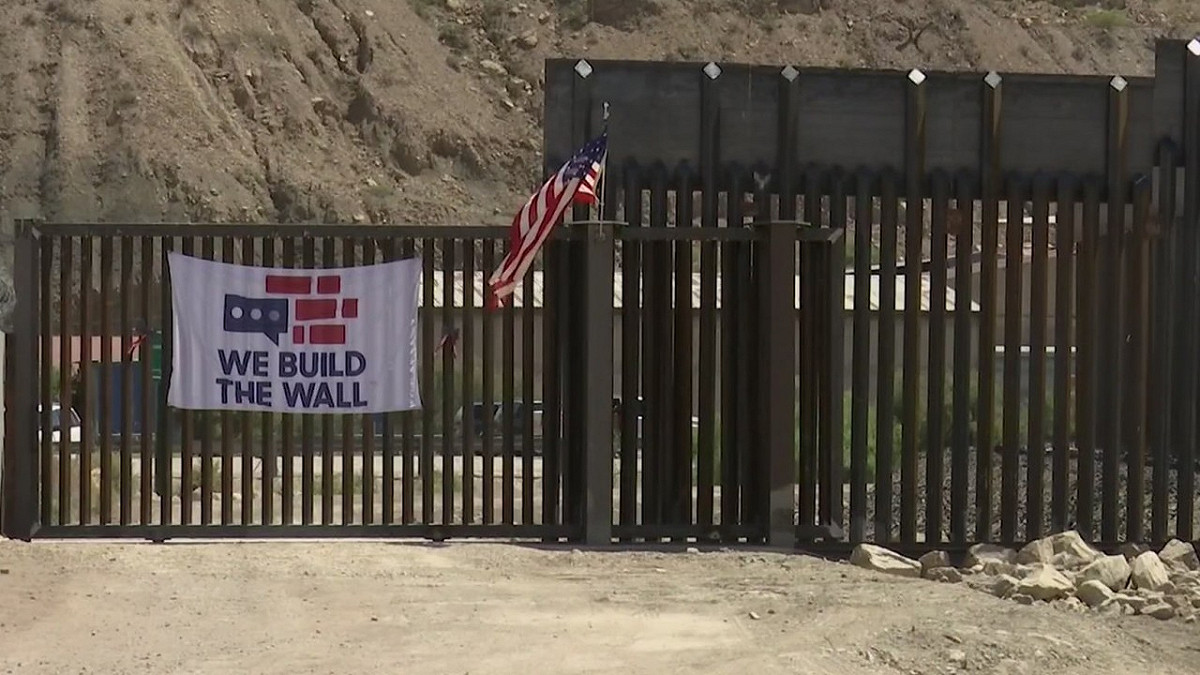 除了班農外，該案其他3名被告包括「We Build the Wall」募款發起人布萊恩・柯爾費奇（Brian Kolfage）等都沒有受到赦免，未來仍可能接受審判。 圖：取自「We Build the Wall」官網