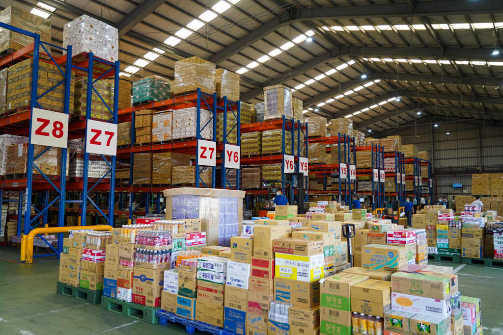 新北市政府5月28日延長公告物流投遞作業措施指引，籲物流業者及市民共同防疫。 圖：新北市經發局提供。
