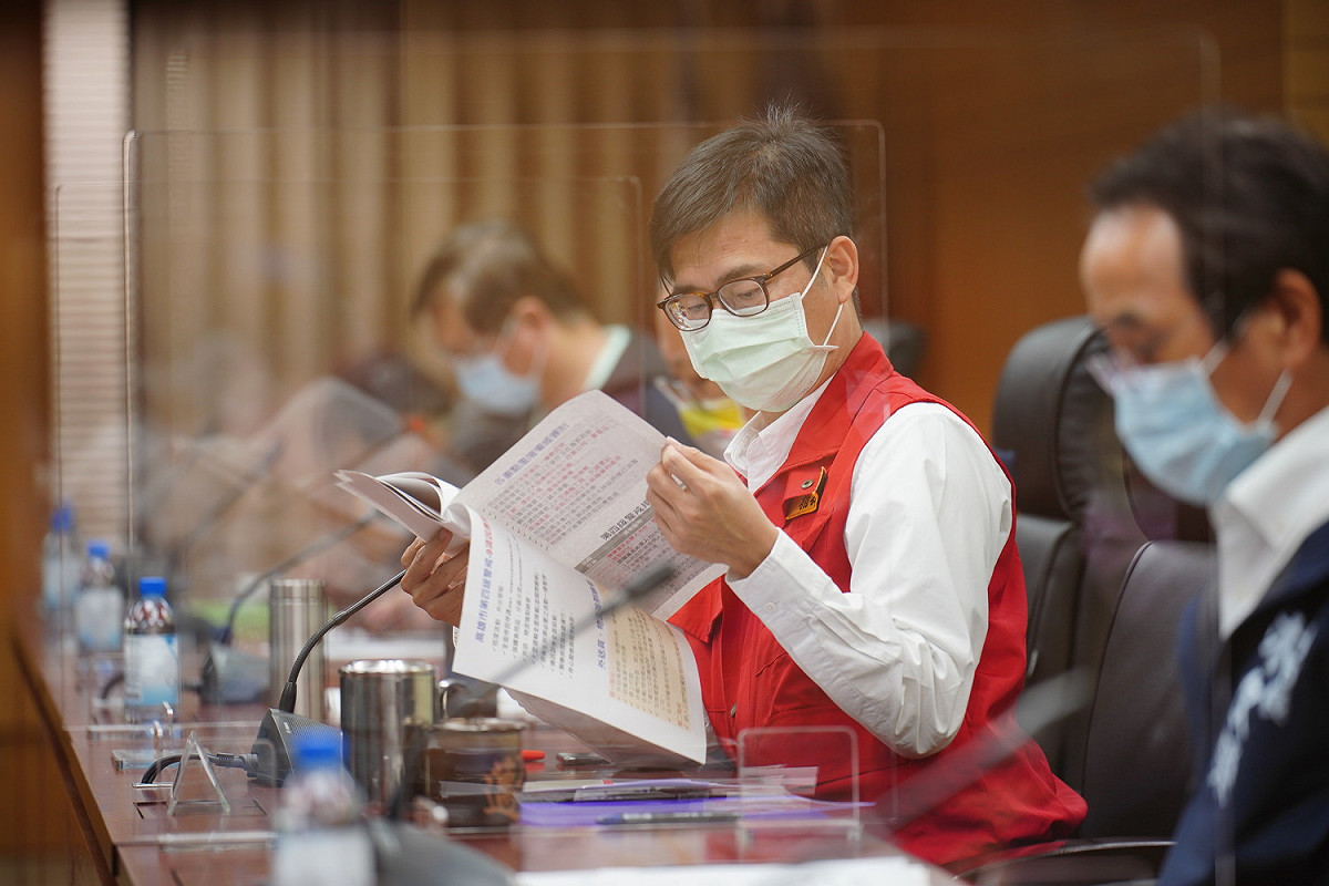 陳其邁下一波將為約3萬名醫事及防疫人員爭取疫苗。 圖：高雄市政府/提供