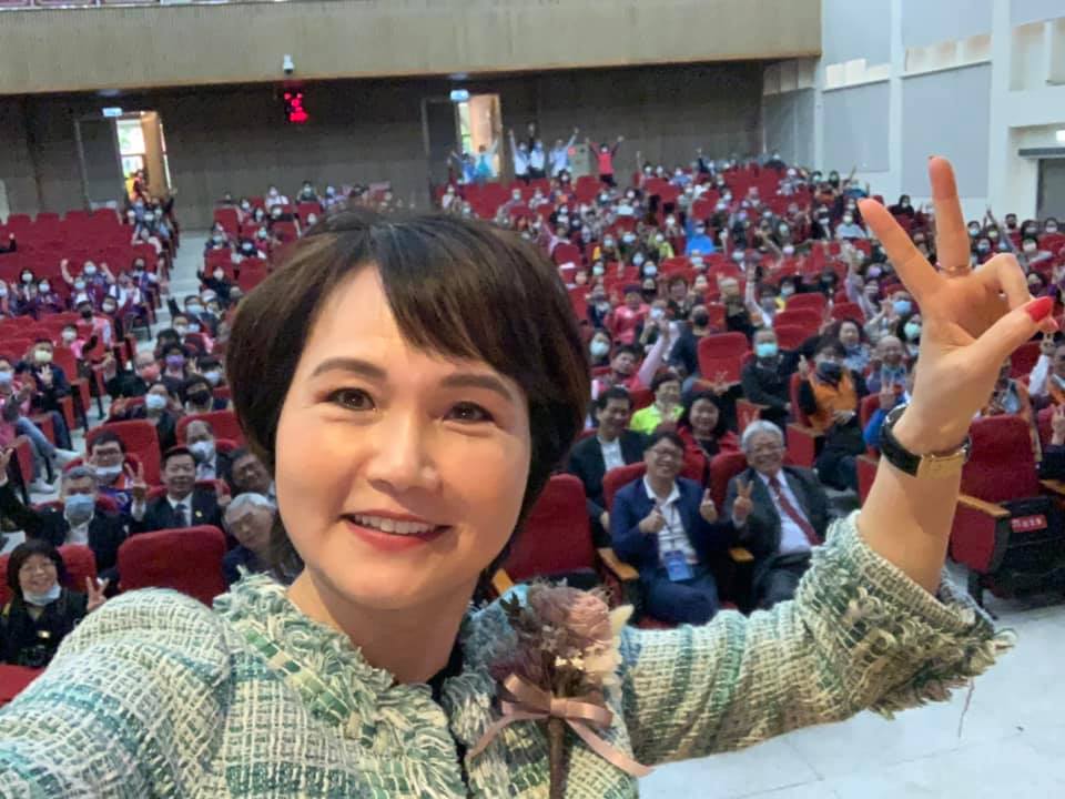 沈春華昨（31）日發文，懇請政府盡速處理疫苗短缺的問題。 圖：翻攝自沈春華FB