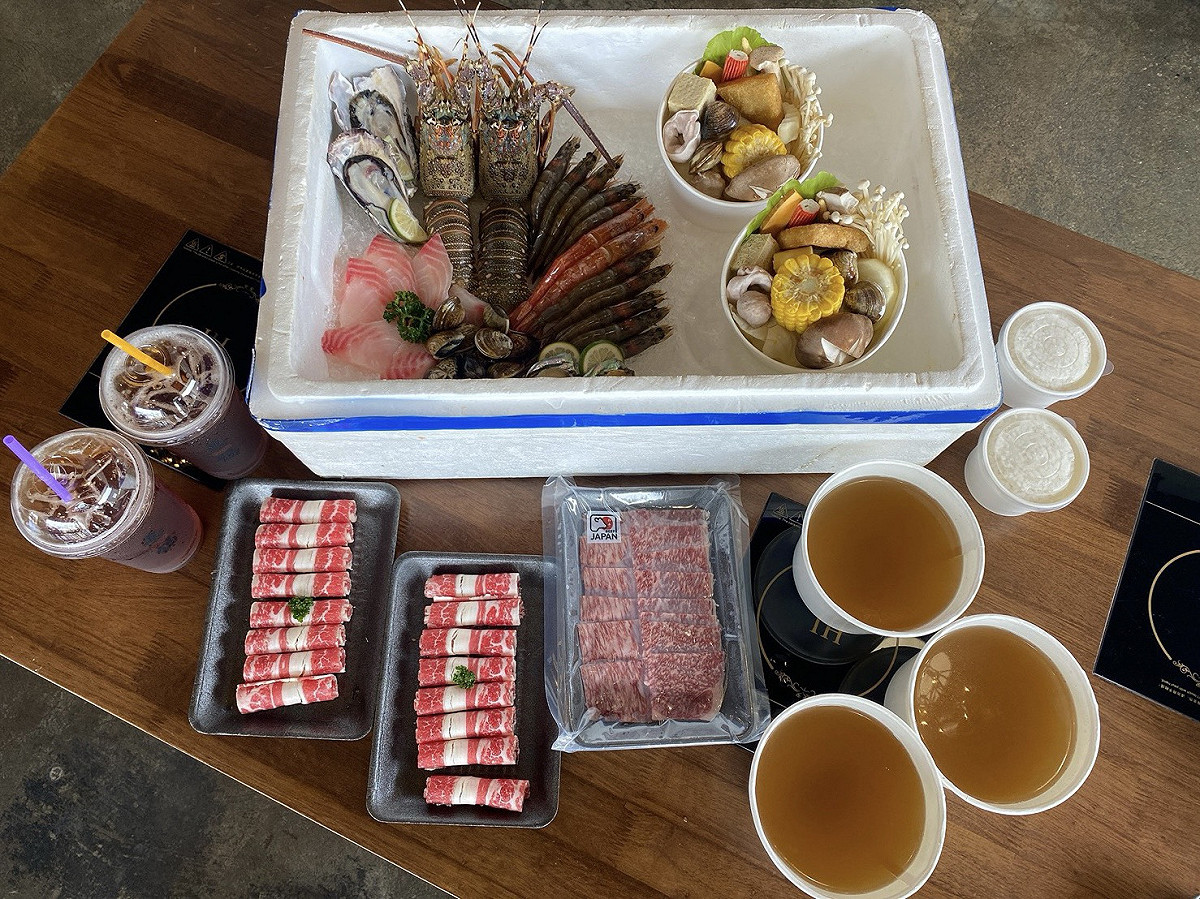 惹鍋推出外帶自取85折還送飲料。 業者/提供