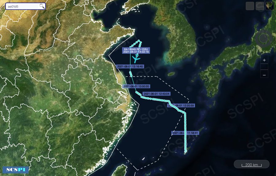 美軍RC-135U電偵機，1日以貼近中國東方海岸線進行抵近偵察。 圖：翻攝SCS Probing Initiative推特