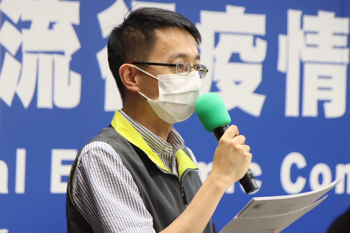 醫療應變組副組長羅一鈞針對此波疫情致死率提高，提出分析。 圖：中央流行疫情指揮中心/提供