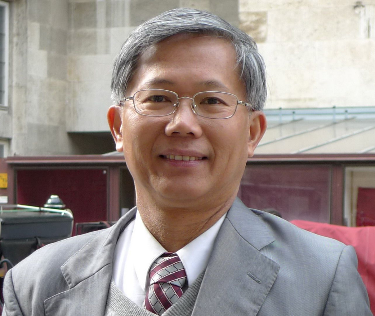 中研院院士陳培哲閃辭國產疫苗審查委員，劉仕傑認為，這關係到政府與學界長期建立的信任，政府應該積極溝通、表達善意。 圖：翻攝中央研究院官網