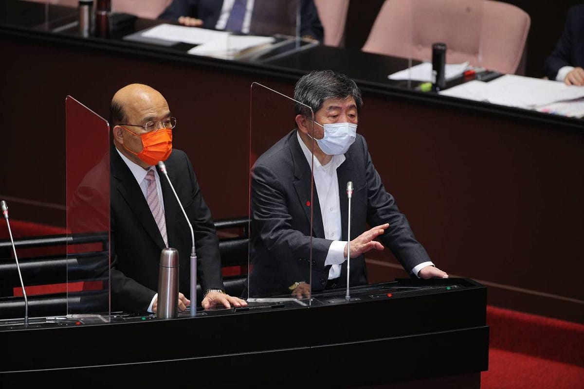 陳時中、蘇貞昌今天赴立法院備詢。 圖 : 立法院 / 提供