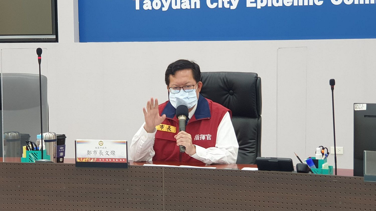 鄭文燦認為，檢察官、法醫或殯葬業者也屬第一線高風險人員，應納入優先施打範圍。 圖：桃園市政府/提供