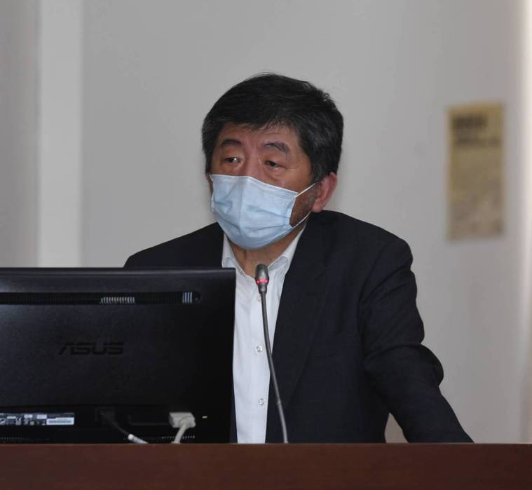 陳時中表示施打國產疫苗不會影響出國自由度。 圖：立法院／提供