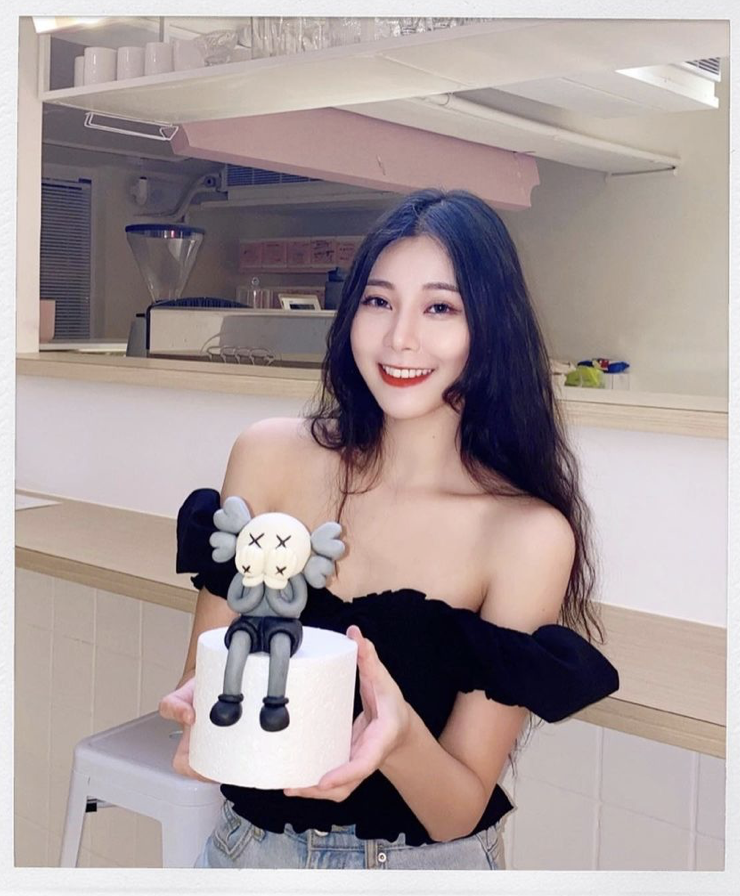 張香香製作翻糖蛋糕。 圖：翻攝IG／張香香