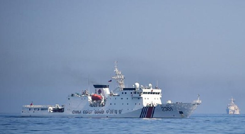 中國海警微信公眾號今(16日)發布消息表示，中國海警2301艦艇編隊在釣魚島領海內巡航。圖為中國海警2301艦。 圖：翻攝大陸互聯網(資料畫面)