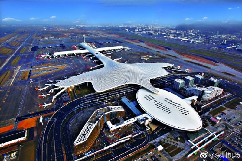 中國宣布2023年1月8日取消入境後全員核酸檢測和隔離。圖為深圳機場。 圖：翻攝自深圳機場官方微博網頁