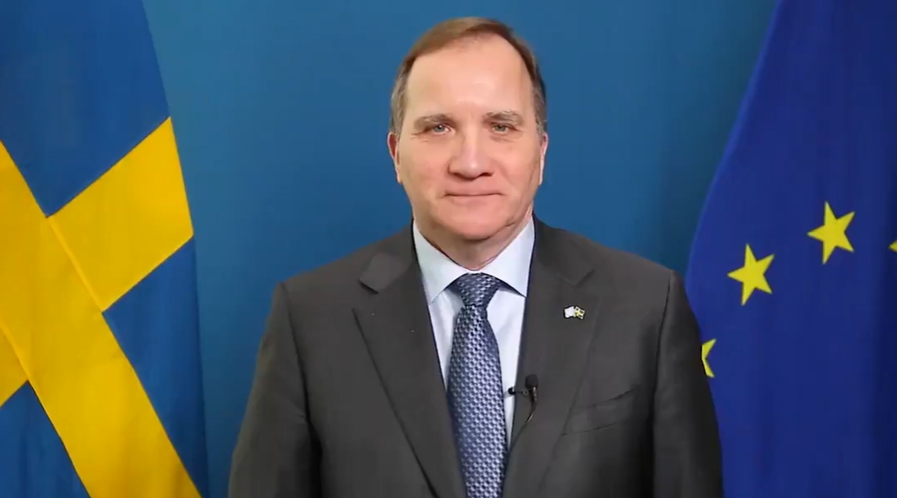 瑞典國會在當地時間21日，通過對總理勒夫文(Stefan Lofven)的不信任投票，，並給這位社會民主黨(Social Democrat)領袖一周時間，選擇辭職並將首相大位交給議長，或是提前舉行大選。 圖：翻攝自勒夫文推特
