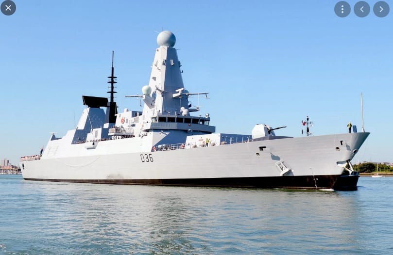 英國軍艦HMS Defender。 圖 : 翻攝自維基百科