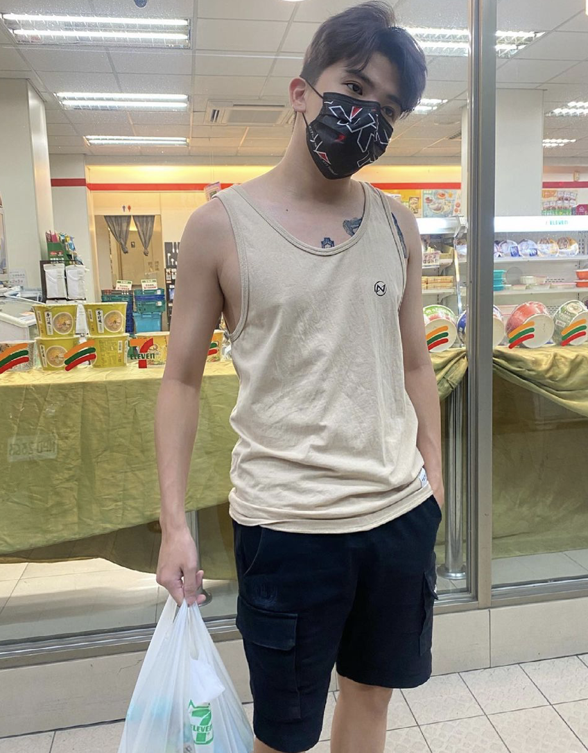 孫生嘆疫情讓行程瞬間空了不少。 圖：翻攝IG／孫生