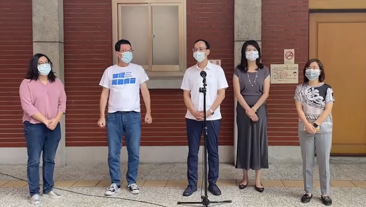 國民黨前主席朱立倫與國民黨討論不在籍投票。 圖：朱立倫辦公室/提供
