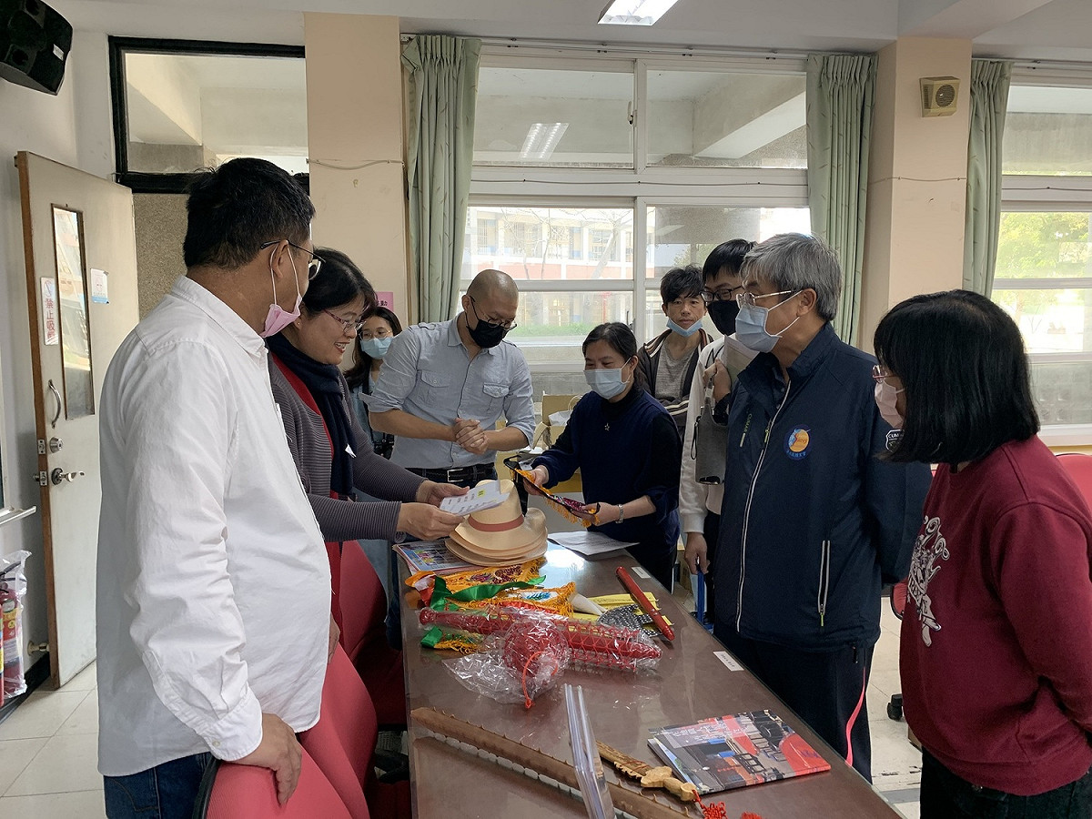 Local Player在地玩家-靜宜大學社區活動地方創生，獲得展攤團隊「評審獎」銅獎。 臺中市工商發展投資策進會/提供