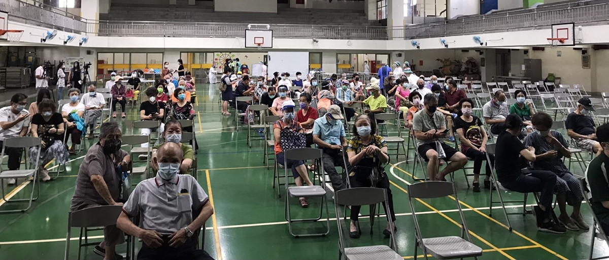 國光國小快打站湧現人潮。 台中市議員邱素貞/提供
